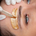 Depilación con cera facial