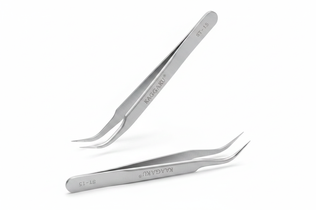 Pinza Nagaraku ST-15 - Dos pinzas fondo blanco